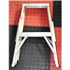 Image 1 : STEP LADDER SHORT