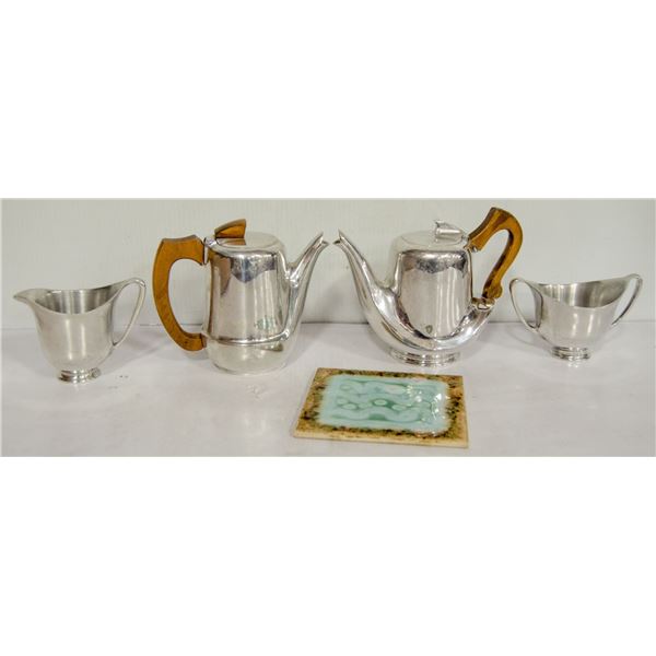 VINTAGE MID-CENTURY "PICQUOT WARE" COFFEE