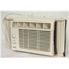 Image 1 : DANBY WINDOW 5000 BTU AIR CONDITIONER