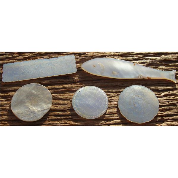 #5 - 5 ANTIQUE CHINESE Mother of Pearl – GAMBLING COUNTER PIECES – Hand Carved