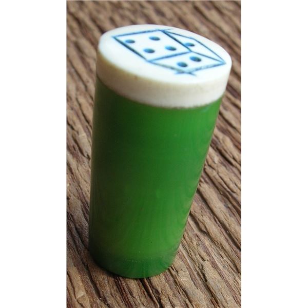 #16 - Vintage Emerald GREEN CATALIN – Pocket DICE CUP, w/ 5 tiny Dice