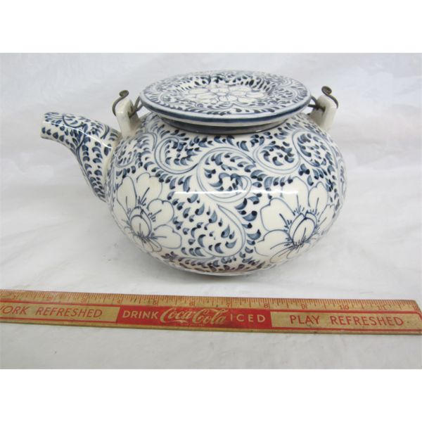 Large Blue and White Teapot no damage