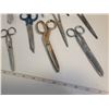 Image 2 : LOT OF 10 VINTAGE SCISSORS