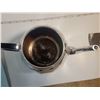 Image 4 : VINTAGE "TOWER" ALUMINIUM TEAPOT