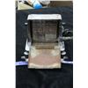 Image 2 : Antique Toaster