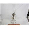 Image 2 : Antique Oil Lamp no damage