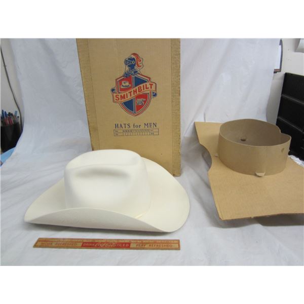 Vintage Smith Bilt White Cowboy Hat size 7 1/2 with box