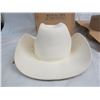 Image 2 : Vintage Smith Bilt White Cowboy Hat size 7 1/2 with box