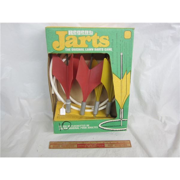 Vintage Lawn Dart Set in Original Box