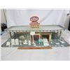 Image 3 : Vintage Day and Night 1960's Metal Service Center Playset with Rare Accessories