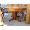 Image 5 : Round Oak Table and 4 Matching Chairs