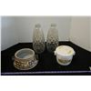 Image 2 : 2 Decorative Ceramic Pots + 2 Glass Lamp Covers