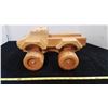 Image 3 : Wooden 4 X 4 Truck Measures 15 Inch Long