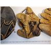 Image 4 : SET OF 3 VINTAGE BASEBALL GLOVES