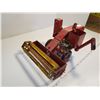 Image 2 : MASSEY HARRIS SELF PROPELLED 90 TOY COMBINE -SCARCE