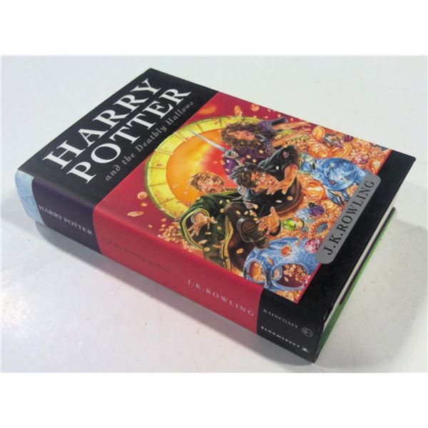 J.K. Rowling : Harry Potter and the Deathly Hallows - Hard Cover