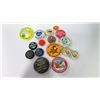 Image 1 : Lot of collectible vintage pin backs