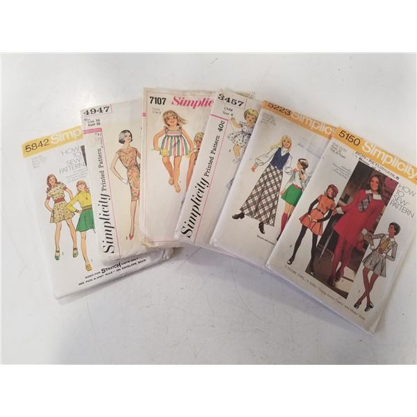 Lot of 6 vintage Simplicity Sewing Patterns
