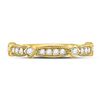Image 2 : Round Diamond Milgrain Pinched Band Ring 1/4 Cttw 10KT Yellow Gold
