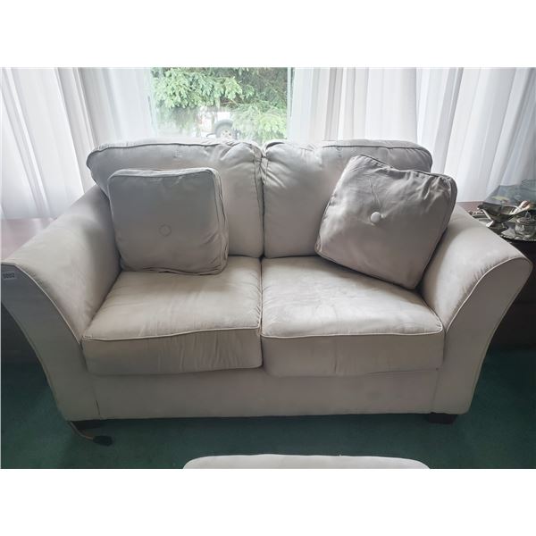 Off- White Love Seat with Pillows