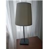 Image 4 : 2 Side Tables & Lamp