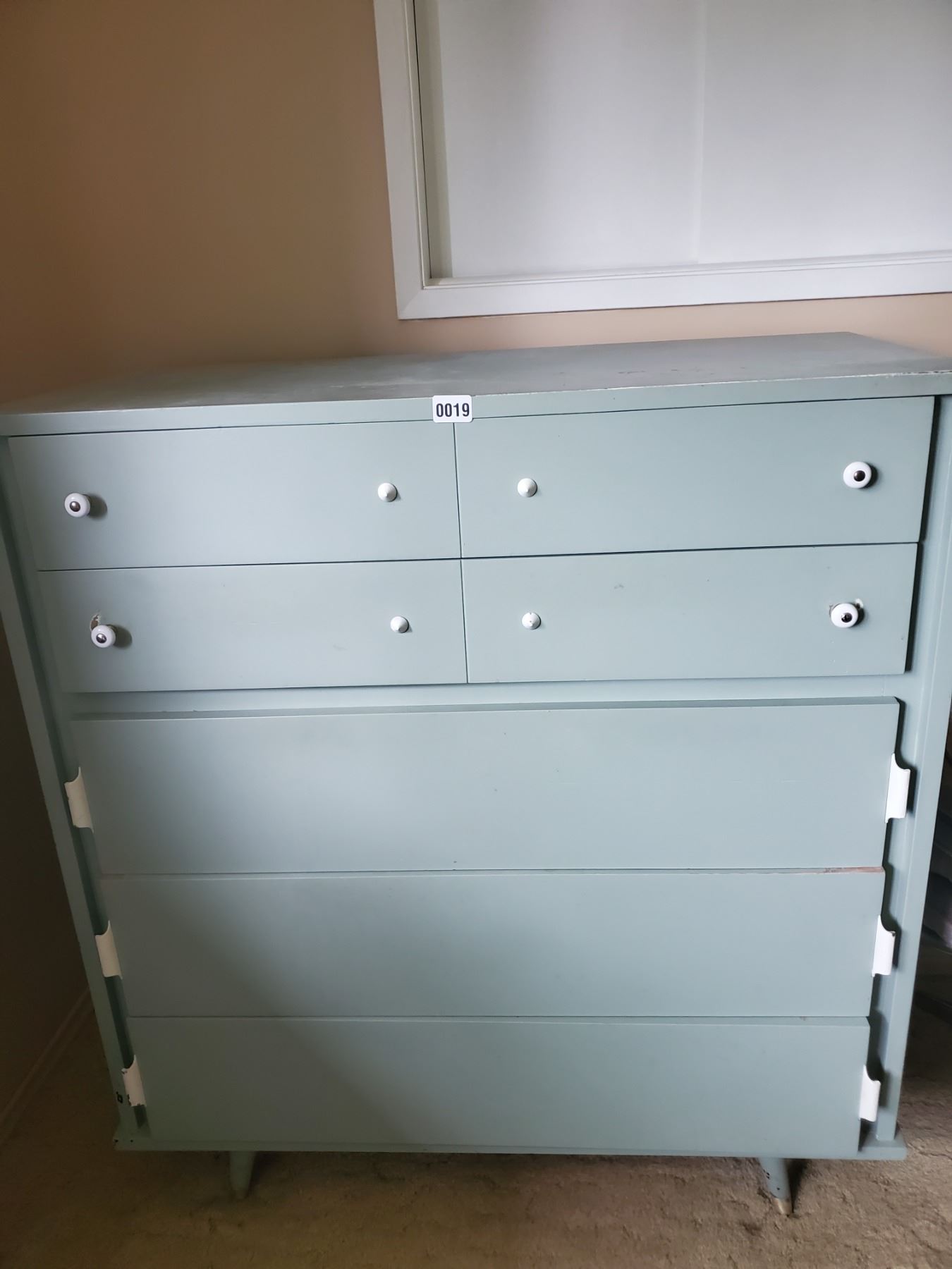 Vintage Stand Up Dresser