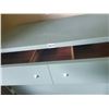 Image 4 : Vintage Stand Up Dresser