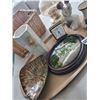 Image 4 : Assorted Home Decor & Serving Tray