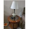 Image 1 : Vintage Side Table + Lamp
