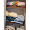Image 4 : Assorted Linen & Towels, Non Woven Sponges, Baby Wipes