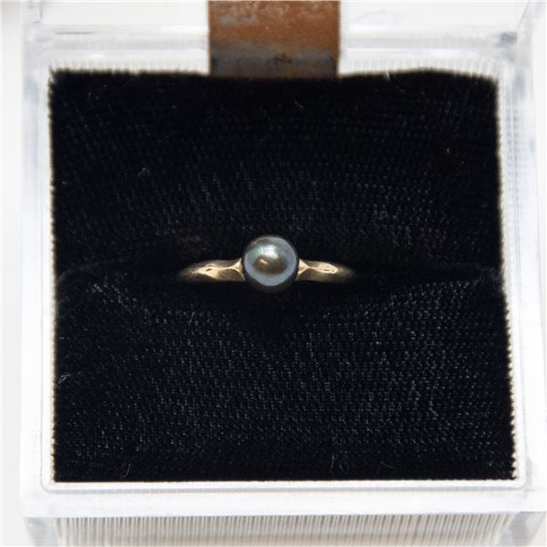 12K GOLD RING WITH BLACK PEARL, APPROX. SIZE 3