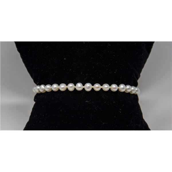 PEARL BRACELET WITH 14K GOLD SAFETY CLASP