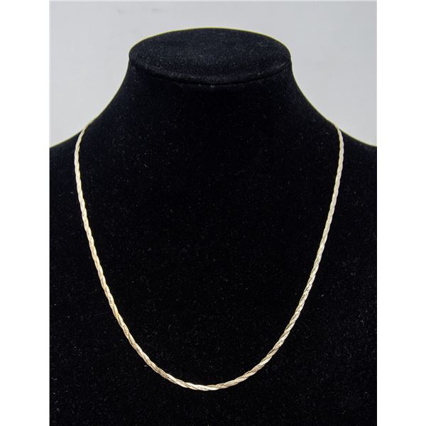 10K GOLD FLAT CURB CHAIN NECKLACE, APPROX. 18"