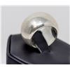 Image 1 : SILVER RING, THICK BAND, APPROX. SIZE 5.5
