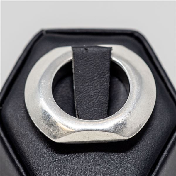 SILVER RING, MOD PATTERN, APPROX. SIZE 6