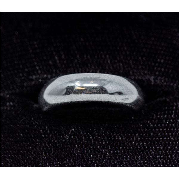 GUNMETAL GREY RING, APPROX. SIZE 5