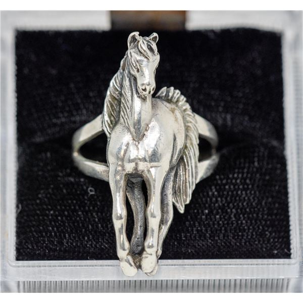 SILVER RING WITH HORSE, APPROX. SIZE 11