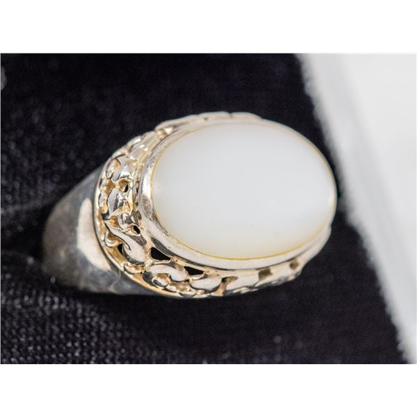 SILVER MOTHER OF PEARL RING, APPROX. SIZE 7.5