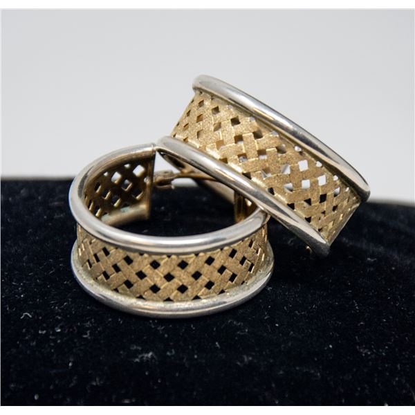 10K GOLD BAND EARRINGS WITH WEAVE PATTERN