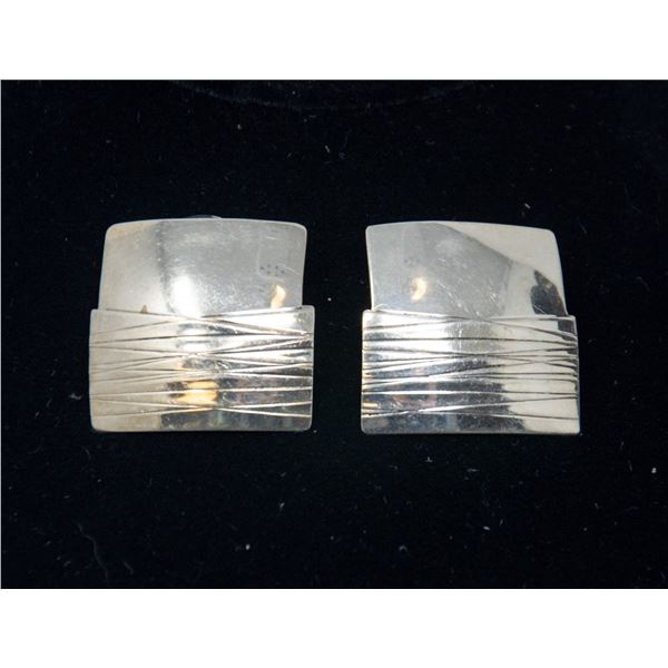 SILVER SQUARE EARRINGS