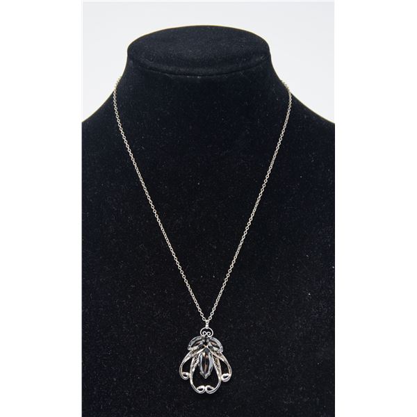 SILVER PENDANT NECKLACE WITH BLACK STONES 15"