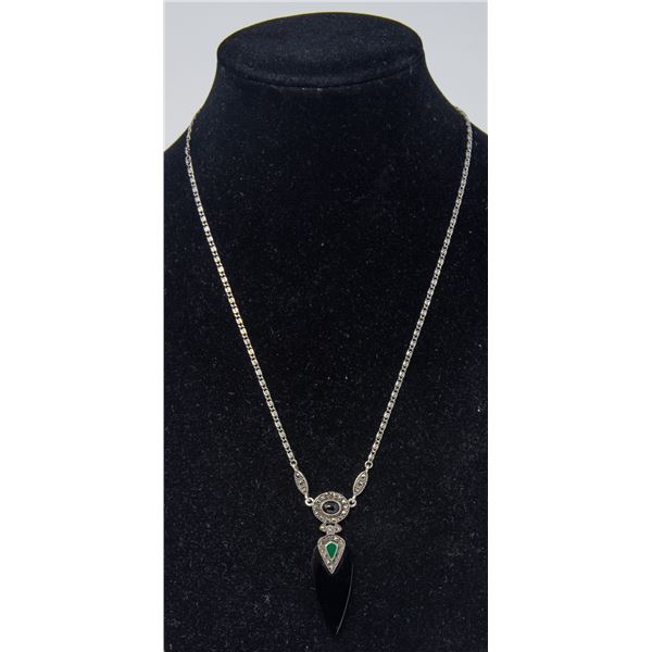 SILVER INVERTED TEARDROP PENDANT NECKLACE