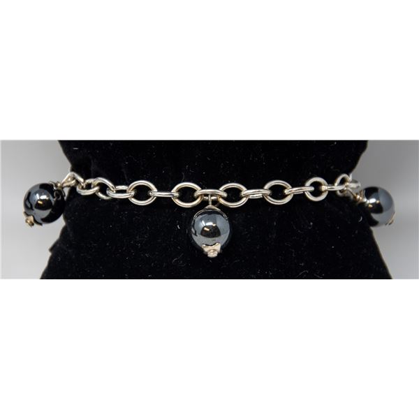 SILVER BRACELET WITH GUNMETAL BALLS 7"