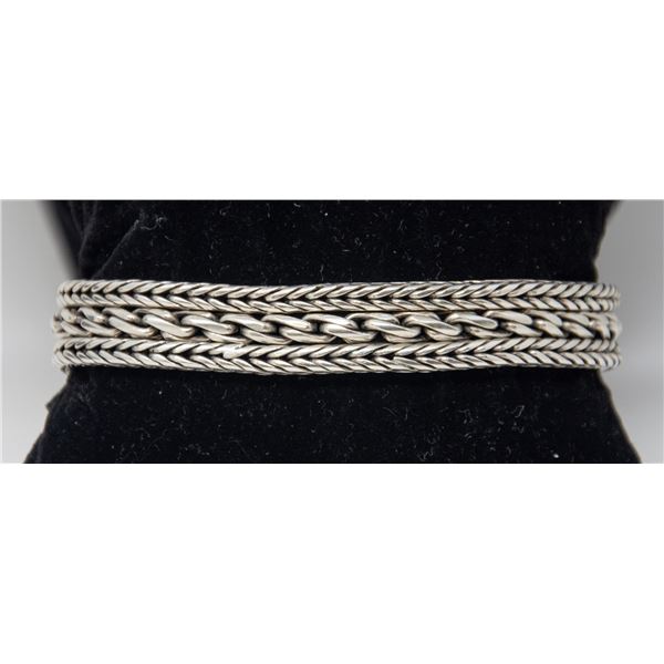 SILVER TRIPLE STRAND BRACELET  8"