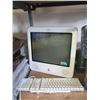 Image 1 : eMac Computer with Keyboard - Untested