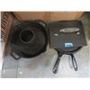 Image 1 : 4 Pieces of Assorted Cast Iron Cookware