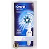 Image 1 : ORAL B PRO 1000 RECHARGEABLE TOOTHBRUSH
