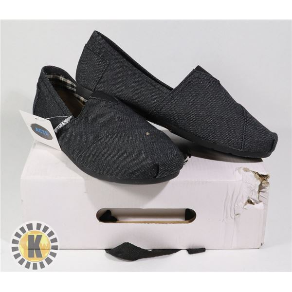 PAIR OF  ACTS  STANDARD SLIP ON SHOES- SIZE 7