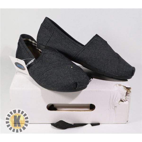 PAIR OF  ACTS  STANDARD SLIP ON SHOES- SIZE 7