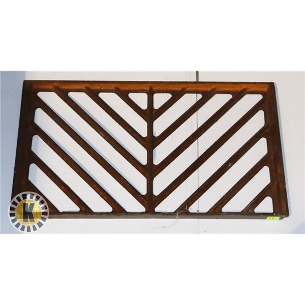 ANTIQUE METAL VENT OR DRIAN COVER
